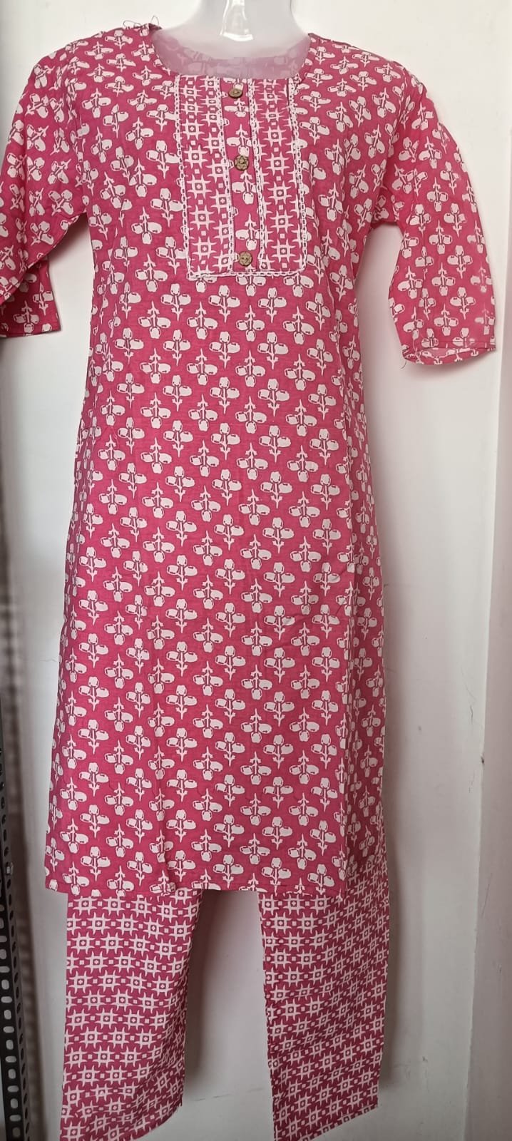 Rose Motif Printed Kurta Set