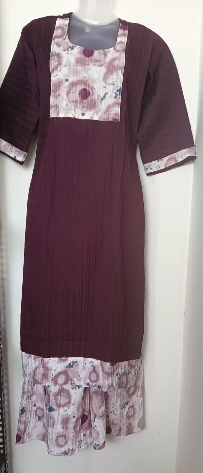 Maroon Leaf Elegance Set