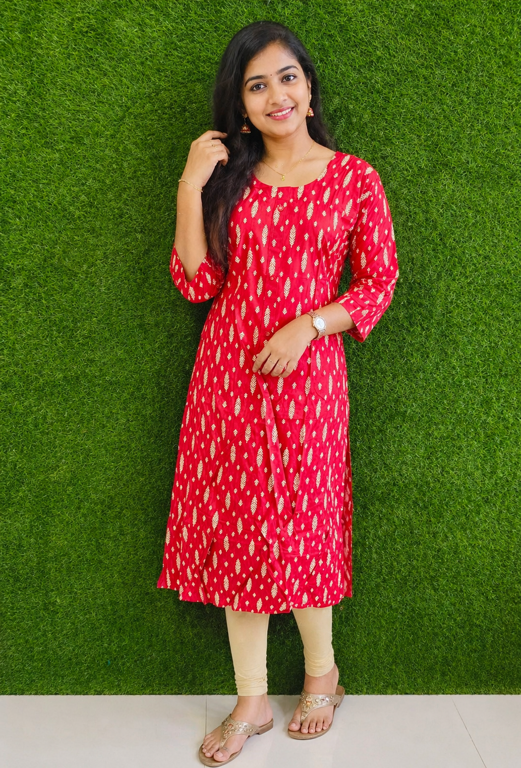 Elegant Crimson Printed Kurti with Comfortable Leggings