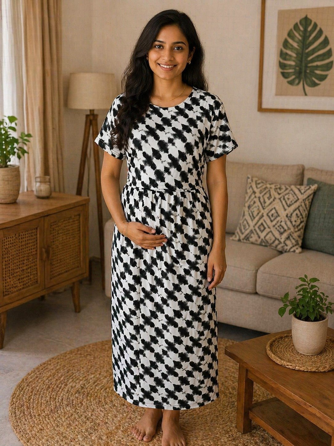 Pull-Up Maternity Feeding Dress – Monochrome Comfort Wear