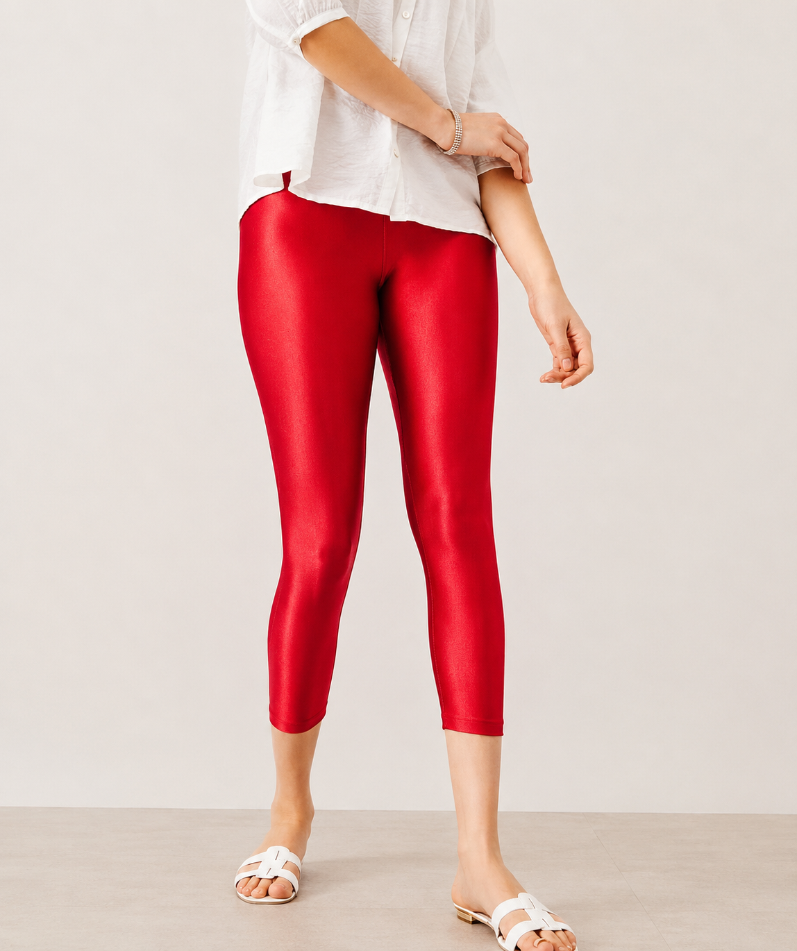 Women’s Ruby Red Shimmer Capri Leggings